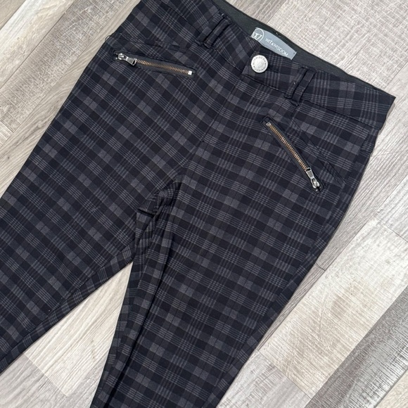 Wit & Wisdom Ab-Solution Ponte Black & Gray Plaid Skinny Pants size 4 ❤️ - Picture 3 of 5